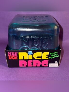 💯 authentic NeeDoh Nice Berg Super Solid Squish - Blue